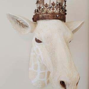 Faux taxidermy giraffe head, Giraffe head wall mount, Giraffe head wall decor