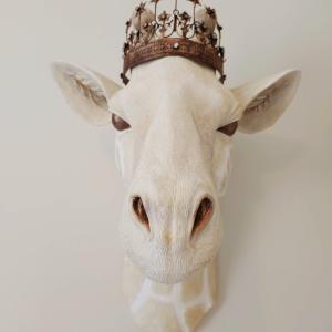 Faux taxidermy giraffe head, Giraffe head wall mount, Giraffe head wall decor