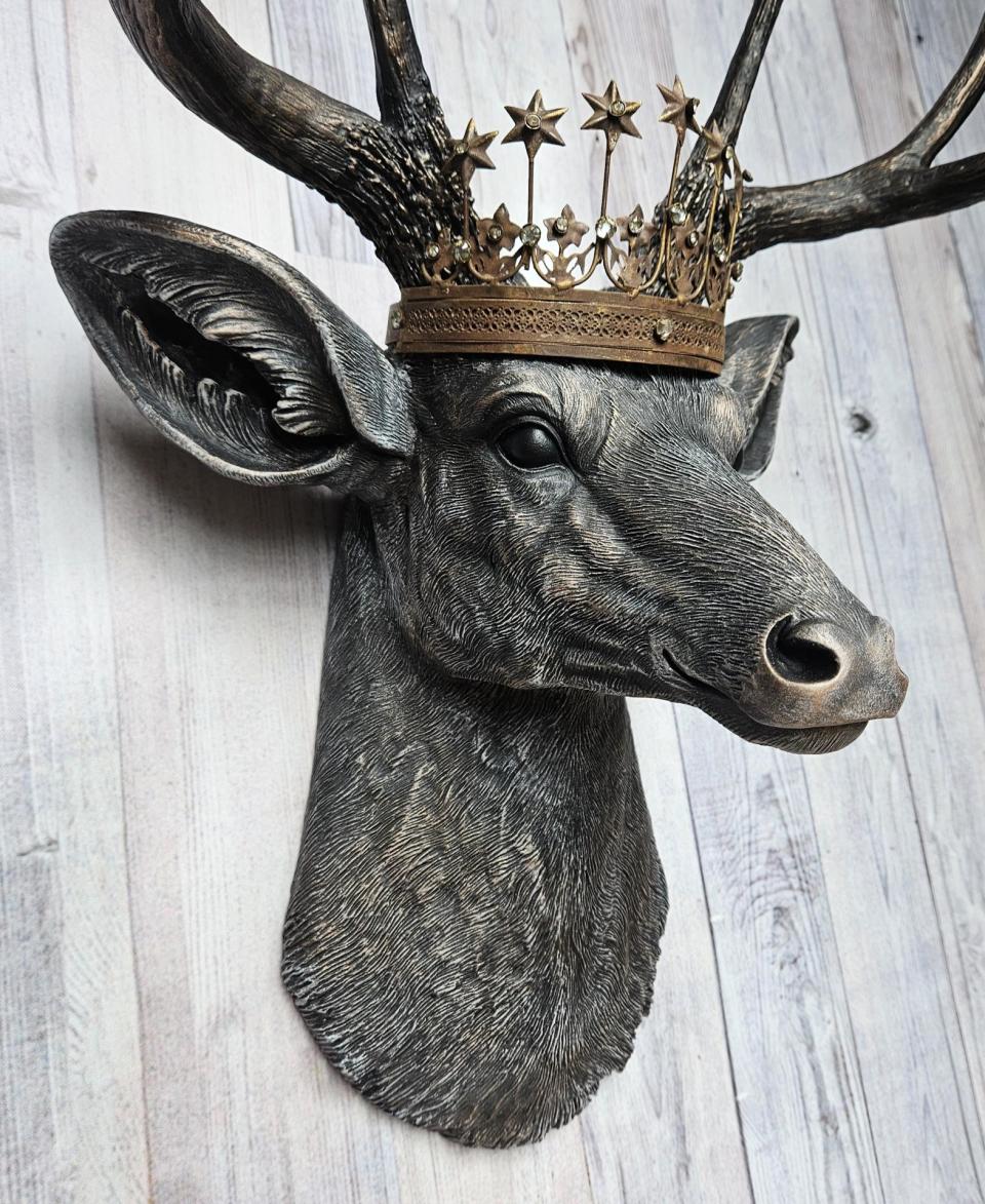 Faux Taxidermy Deer Head Wall Art, Black Stag Head with Crown