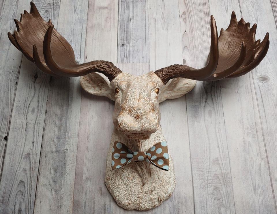 Faux Taxidermy Moose Head Wall Art