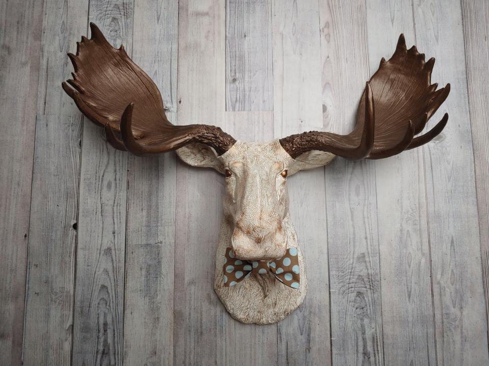 Faux Taxidermy Moose Head Wall Art