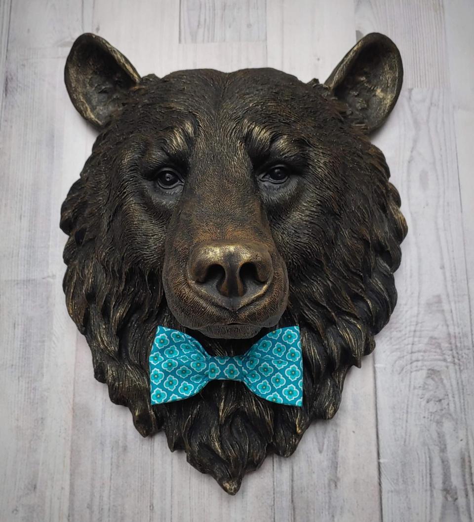 Stuffed bear head mount discount