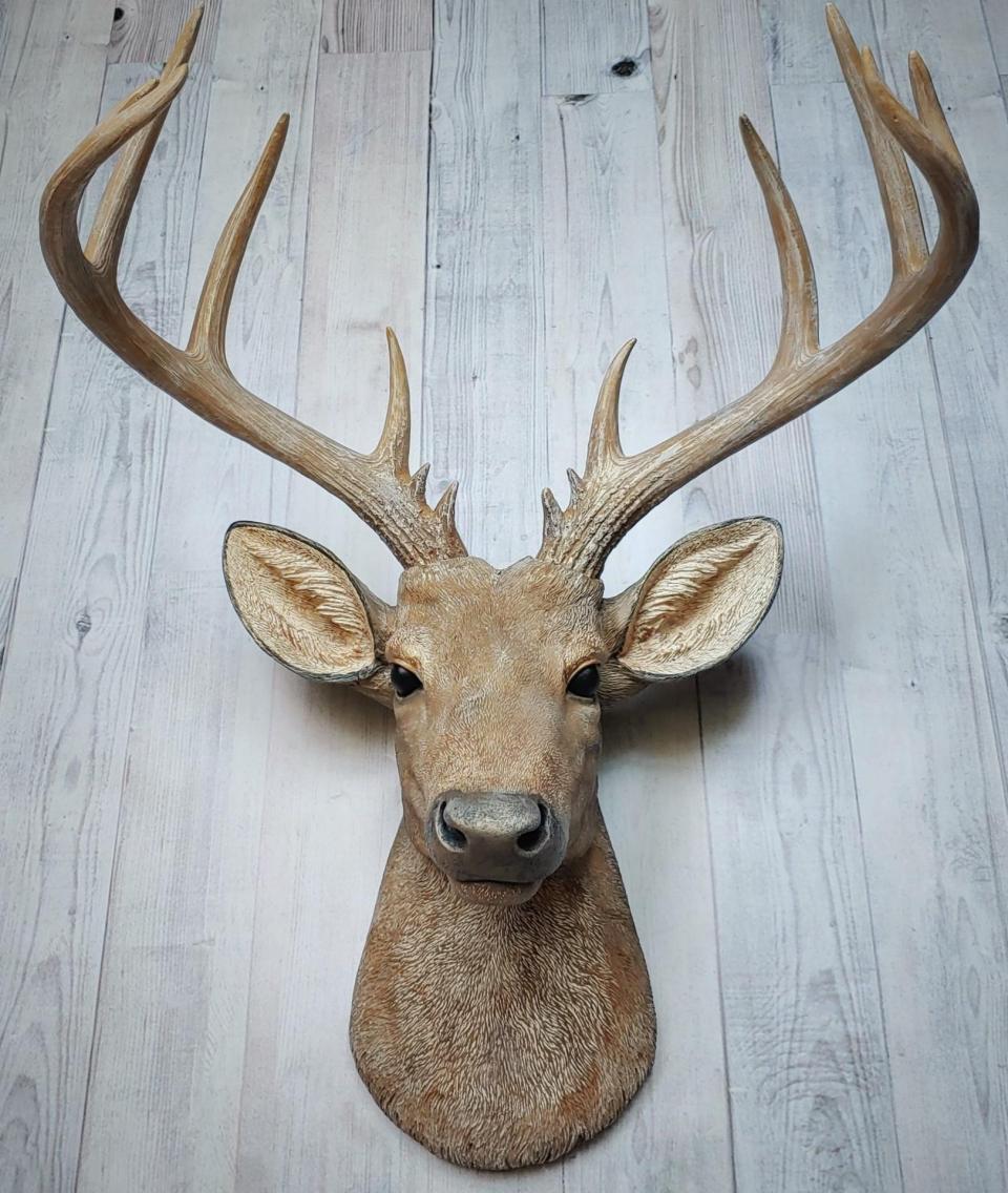 Faux taxidermy natural looking deer head